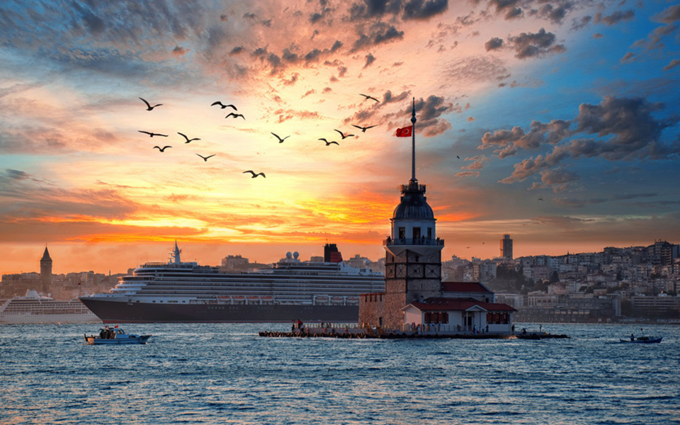 Istanbul Port Private Istanbul Tour (Underground Cistern + Hagia Sophia + Blue Mosque + Grand Bazaar)